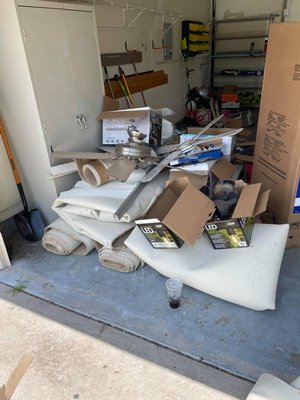 Junk Removal - Whether you are a property manager that needs to clean out a home or a homeowner that needs help with cleaning out and organizing their home, We Surv Jacksonville is here for you! Junk Removal - Whether you are a property manager that needs to clean out a home or a homeowner that needs help with cleaning out and organizing their home, We Surv Jacksonville is here for you!