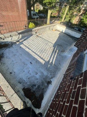 New rubber roofing - This roof was quite badly damaged and was leaking extensively. It was a side edition onto the main property. (lot of rotted, wood and holes/damage). We stripped it completely replaced all rotted wood installed new GAF weatherproof underlay and added new GAF rubber roofing. The finish is quite nice and comes with a full 10 year warranty.