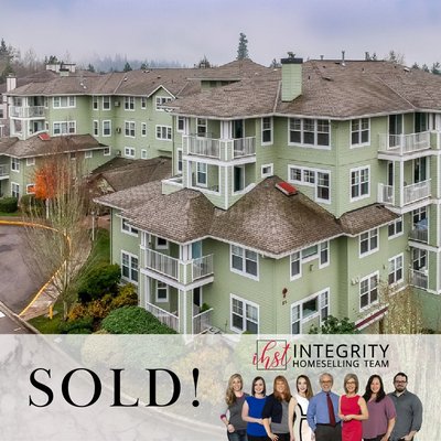Sold Condo in Issaquah! - Sold Price: 	$410,000
