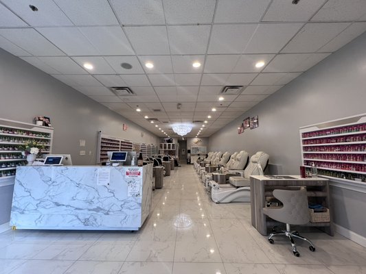 Sarah’s Nails Salon - Sarah’s Nails Salon: Having promo Monday to Thursday Come with us to enjoy the good things 
Call us: 317-851-8548