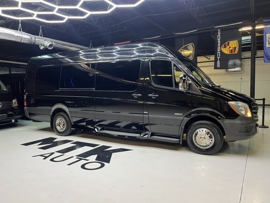 Use AIS Limo Service for all your big events! - Contact AIS Limo Service for customized transportation. We will transport you and your group in style, comfortably and safely. Leave the driving to us and enjoy yourself. We eliminate worry, stress and concerns. Use AIS Limo Service for all your big events! - Contact AIS Limo Service for customized transportation. We will transport you and your group in style, comfortably and safely. Leave the driving to us and enjoy yourself. We eliminate worry, stress and concerns.