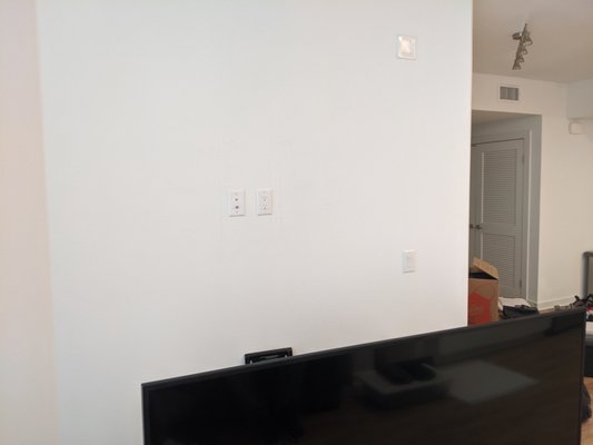 Tv installation - 75" Tv installation.
costumer: Jae Tv installation - 75" Tv installation.
costumer: Jae