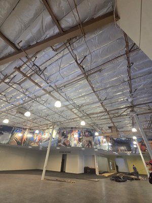 Commercial Insulation - This project involves the removal of outdated, deteriorating insulation and the installation of white FSK R19 insulation across a 15,000 square foot area. The project was completed within one week by a team of five experienced workers, each with many years of relevant experience. Commercial Insulation - This project involves the removal of outdated, deteriorating insulation and the installation of white FSK R19 insulation across a 15,000 square foot area. The project was completed within one week by a team of five experienced workers, each with many years of relevant experience.