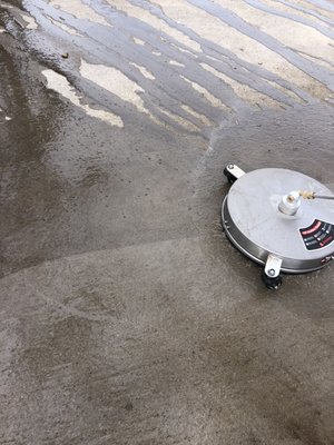 Cleaning service - Here are a few photos of how I pretreat and clean a driveway and bricks. Cleaning service - Here are a few photos of how I pretreat and clean a driveway and bricks.