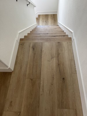 Luxury Vinyl Planks - Townhouse - Complete flooring installation for a three story townhouse.
Our team prepared the surface by grinding and sanding to achieve proper flatness, followed by applying a self leveling compound for a smooth foundation. We then installed new luxury vinyl flooring throughout all three levels and finished with fresh baseboards for a clean, modern look. The result is a durable, seamless installation that transformed the home from top to bottom. Luxury Vinyl Planks - Townhouse - Complete flooring installation for a three story townhouse.
Our team prepared the surface by grinding and sanding to achieve proper flatness, followed by applying a self leveling compound for a smooth foundation. We then installed new luxury vinyl flooring throughout all three levels and finished with fresh baseboards for a clean, modern look. The result is a durable, seamless installation that transformed the home from top to bottom.