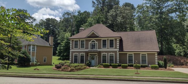 Your Trusted Source for Premier Lawn Maintenance Services - At Lawnmax & Partners, we're dedicated to providing top-notch lawn care services to keep your lawn looking its best throughout the year. From mowing and trimming to mulching, aerations, and flower gardens, we offer a range of services to meet your needs. Located in Decatur, GA, we're here to help you achieve the lush, vibrant lawn you deserve.