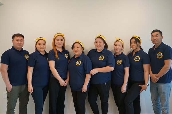 Meet our team - Maid for California is professional home and office cleaning company established in 2020. Our team has a excellent experience in cleaning services and we strive to excel in the industry and continously train our teams and employees.