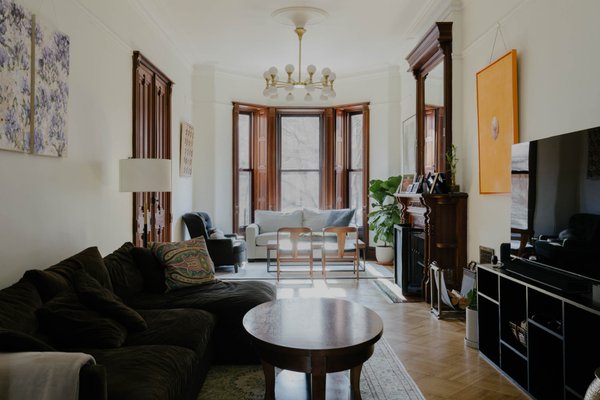 Prospect Heights - Remodel - This Prospect Heights home is the perfect balance of vintage brownstone charm and up to date finishes. Prospect Heights - Remodel - This Prospect Heights home is the perfect balance of vintage brownstone charm and up to date finishes.