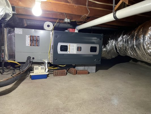 TRANE 96% 100,000BTU HORIZONTAL LEFT HIGH EFFICIENCY NATURAL GAS INSTALLED IN CRAWL SPACE - This was an upgrade installation. Client went from an 80% furnace in crawl space to a 96% TRANE 100,000BTU HORIZONTAL LEFT NATURAL GAS FURNACE, 3-TON HORIZONTAL LEFT A-COIL, 3-TON 16 SEER 2 STAGE AIR-CONDITIONER. TRANE 96% 100,000BTU HORIZONTAL LEFT HIGH EFFICIENCY NATURAL GAS INSTALLED IN CRAWL SPACE - This was an upgrade installation. Client went from an 80% furnace in crawl space to a 96% TRANE 100,000BTU HORIZONTAL LEFT NATURAL GAS FURNACE, 3-TON HORIZONTAL LEFT A-COIL, 3-TON 16 SEER 2 STAGE AIR-CONDITIONER.