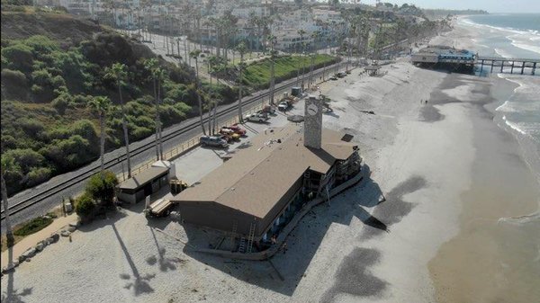 Composition Shingle - 5,000 square foot composition shingle roof for the City of San Clemente's Marine Safety Division. Composition Shingle - 5,000 square foot composition shingle roof for the City of San Clemente's Marine Safety Division.