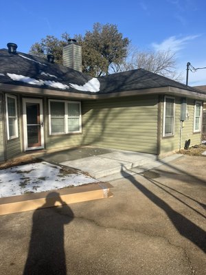 Siding replacement - This vinyl siding was replacement was desperately needed due to rot on the garage. Siding replacement - This vinyl siding was replacement was desperately needed due to rot on the garage.