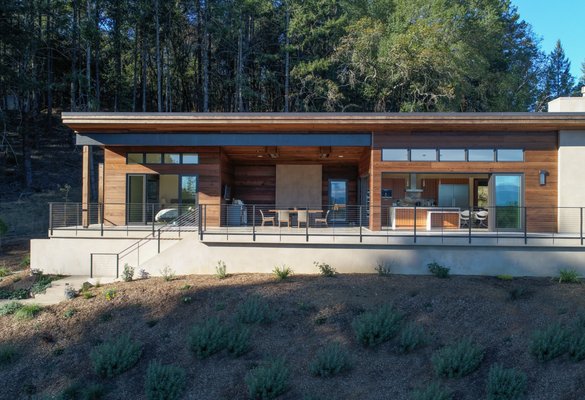 Contemporary Wine Country Estate - Healdsburg, CA - This beautiful contemporary home was built by Harkey Construction, Inc. All exposed redwood siding and soffit materials were individually hand picked from the owner's own lumber company. The redwood front entry door was custom built. Kitchen cabinetry is full overlay style cabinetry with grain matched cherry veneered exteriors square edge door s& drawers, stained dark with conversation varnish finish. Contemporary Wine Country Estate - Healdsburg, CA - This beautiful contemporary home was built by Harkey Construction, Inc. All exposed redwood siding and soffit materials were individually hand picked from the owner's own lumber company. The redwood front entry door was custom built. Kitchen cabinetry is full overlay style cabinetry with grain matched cherry veneered exteriors square edge door s& drawers, stained dark with conversation varnish finish.