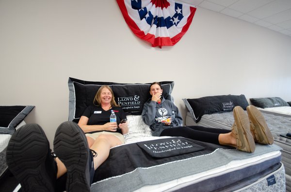 Mostly Mattress 1 year anniversary Sale - Mostly Mattress opened our 2nd retail location in Rainbow Plaza next to Publix- Dunnellon Florida back in May of 2022 and are currently celebrating with a Anniversary Sale. Please feel free to stop in if you haven't yet and check out some of the newest models and mattresses in every price range. Open 10am to 5pm Monday - Saturday and Sunday from 11am to 3pm. Later times are available by appointment only. Thanks to our community for making our first year here at Rainbow Plaza so welcomed. Mostly Mattress 1 year anniversary Sale - Mostly Mattress opened our 2nd retail location in Rainbow Plaza next to Publix- Dunnellon Florida back in May of 2022 and are currently celebrating with a Anniversary Sale. Please feel free to stop in if you haven't yet and check out some of the newest models and mattresses in every price range. Open 10am to 5pm Monday - Saturday and Sunday from 11am to 3pm. Later times are available by appointment only. Thanks to our community for making our first year here at Rainbow Plaza so welcomed.