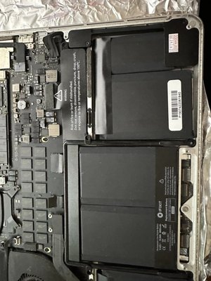 Laptop Repair - We repaired a customer 2014 MacBook Pro 13 inch, customer needed a battery and speakers. It took us 2.5 Hours to knock out the job. Customer was happy with results. Laptop Repair - We repaired a customer 2014 MacBook Pro 13 inch, customer needed a battery and speakers. It took us 2.5 Hours to knock out the job. Customer was happy with results.