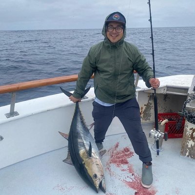 Happy folks with their big catches - Here at Malihini Sportfishing we pride ourselves on customer service. We want you to come out and have a great day on the water with your friends and family. If you're thinking about booking a charter this season, look no further. Call us today. Happy folks with their big catches - Here at Malihini Sportfishing we pride ourselves on customer service. We want you to come out and have a great day on the water with your friends and family. If you're thinking about booking a charter this season, look no further. Call us today.