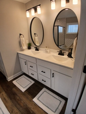 Bathroom Cleaning - Bathroom Cleaning – Real Results from Real Homes
Take a look at the transformations we create every day. From stubborn stains to everyday buildup, we clean, sanitize, and refresh each surface with care so your bathroom feels bright, renewed, and truly cared for. Bathroom Cleaning - Bathroom Cleaning – Real Results from Real Homes
Take a look at the transformations we create every day. From stubborn stains to everyday buildup, we clean, sanitize, and refresh each surface with care so your bathroom feels bright, renewed, and truly cared for.