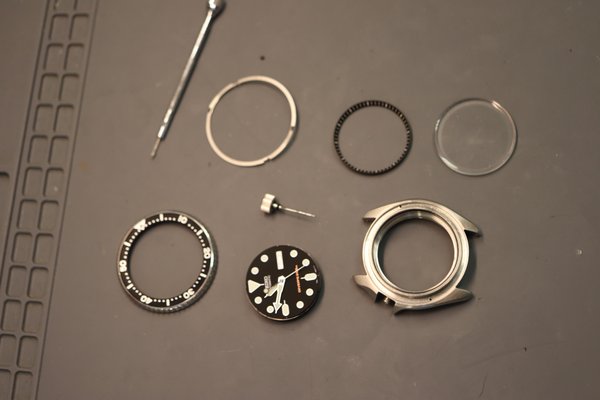 Introduction to Seiko Watch Modification - Seiko, a name synonymous with innovation and quality in the world of horology, has captured the hearts of watch enthusiasts for decades. However, for those seeking a watch that truly reflects their individuality, Seiko watch modification offers an exciting avenue for customization. Introduction to Seiko Watch Modification - Seiko, a name synonymous with innovation and quality in the world of horology, has captured the hearts of watch enthusiasts for decades. However, for those seeking a watch that truly reflects their individuality, Seiko watch modification offers an exciting avenue for customization.