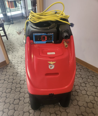 commercial Cleaning - We offer a wide array of commercial cleaning services. Our goal is to keep your building, store or office space spotless.