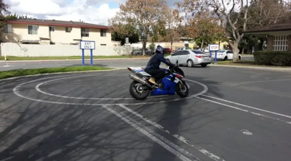 Motorcycle/Scooter Rental for DMV test. Get your M1 license the EZ-WAY - I own a FULLY AUTOMATIC Yamaha 150cc scooter. The scooter is easy to ride, and I have a 90% pass rate. Both motorcycles and scooters qualify for the same M1 license.
-Meet you at the San Francisco DMV with my scooter for your M1 license test.
-I can also meet at the Daly City, San Mateo, Redwood City, Oakland, and Corte Madera DMV. (Price Varies)
-45 minutes of practice on the day of your DMV test
-Helmet available to use during the test Motorcycle/Scooter Rental for DMV test. Get your M1 license the EZ-WAY - I own a FULLY AUTOMATIC Yamaha 150cc scooter. The scooter is easy to ride, and I have a 90% pass rate. Both motorcycles and scooters qualify for the same M1 license.
-Meet you at the San Francisco DMV with my scooter for your M1 license test.
-I can also meet at the Daly City, San Mateo, Redwood City, Oakland, and Corte Madera DMV. (Price Varies)
-45 minutes of practice on the day of your DMV test
-Helmet available to use during the test