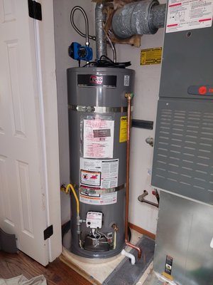 Water Heater Replacement - Moraga, CA - Moraga California,  Replacement of 50 gallon water heater located in the closet  with  new installation of hot water heater recirculation pump