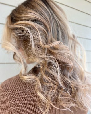 Blowouts and color ! - Full head of teasy lights keep depth underneath those brighter pops of blonde with a rootblend to soften growout and give a softer affect at the root as her natural grows out , tipping out her ends keep them nice and bright and keeping her hair healthy with redken acidic bonding treatment and a trim , I always do a blowout after a color service to truly see what it looks like dry in natural lighting !