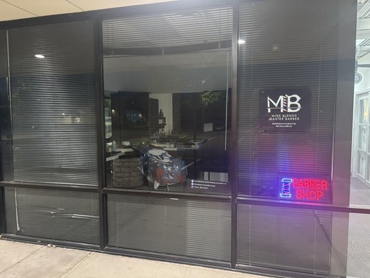 Find Me at the Sola Suites on
3405 Midway Rd Bld 420 Rm 19
Plano, TX. 75093 - Vision of the Barbershop . Single studios Suite . Appointments are required to attend one costumer at a time to provide a safe environment due to Pandemic and Safety purposes . Schedule online at MikeBlends.com Find Me at the Sola Suites on
3405 Midway Rd Bld 420 Rm 19
Plano, TX. 75093 - Vision of the Barbershop . Single studios Suite . Appointments are required to attend one costumer at a time to provide a safe environment due to Pandemic and Safety purposes . Schedule online at MikeBlends.com