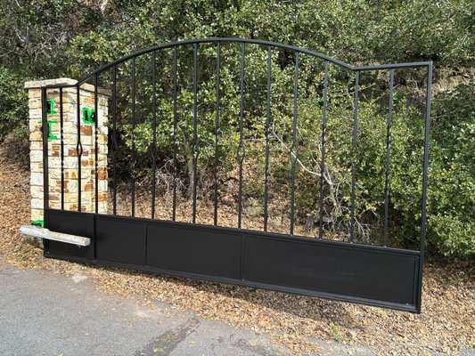 Metal Gate - Always is necessary a proper preparation / treatment against rust🤛🏻 quality that last!