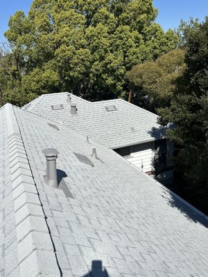 Duration Cool - Shasta White - Roofmasters new roof install of Owens Corning Duration Cool composition shingle. Color: Shasta White on Phillip St. in Vallejo, Ca 2024 Duration Cool - Shasta White - Roofmasters new roof install of Owens Corning Duration Cool composition shingle. Color: Shasta White on Phillip St. in Vallejo, Ca 2024
