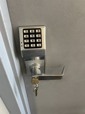 Fresh new alarm lock installation - One of our commercial customers wanted us to install a new alarm lock. We specialize in all commercial locksmith services whether you need a new lock, a rekey service, or even new commercial doors we are specialized in the locksmith industry with over 20 years of experience! Fresh new alarm lock installation - One of our commercial customers wanted us to install a new alarm lock. We specialize in all commercial locksmith services whether you need a new lock, a rekey service, or even new commercial doors we are specialized in the locksmith industry with over 20 years of experience!