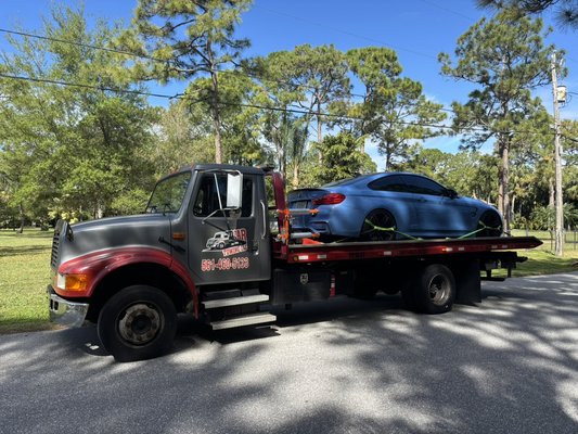 Towing service 24/7 - It feels very bad when your car is damaged but we are here to help you and with the best prices Towing service 24/7 - It feels very bad when your car is damaged but we are here to help you and with the best prices