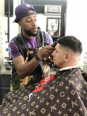 Mike the Barber - Walk-Ins available, Stop by today or call or text to book an appointment (813)-480-5911. Make sure to ask for Mike! Mike the Barber - Walk-Ins available, Stop by today or call or text to book an appointment (813)-480-5911. Make sure to ask for Mike!