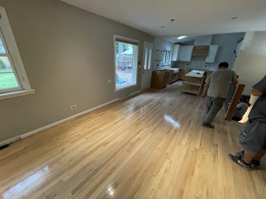 Hardwood floor repair and refinishing - The kitchen was newly remolded and the customer wanted the floors to match with the kitchen cabinets and at the same time install new hardwood in the dining area. The customer was very satisfied with the seamless look between the newly installed hardwood floor and the existing wood. He couldn’t tell the difference. Hardwood floor repair and refinishing - The kitchen was newly remolded and the customer wanted the floors to match with the kitchen cabinets and at the same time install new hardwood in the dining area. The customer was very satisfied with the seamless look between the newly installed hardwood floor and the existing wood. He couldn’t tell the difference.