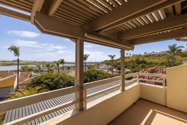 Townhome Managed in Carlsbad - This is a townhome that we managed in the City of Carlsbad, in San Diego County. It is a long-term rental, with the initial lease being 12 months.