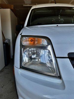 Headlight restoration - Service Description
We do the entire process of restoring the shine of your headlight, with sanding, polishing and wax finishing. Headlight restoration - Service Description
We do the entire process of restoring the shine of your headlight, with sanding, polishing and wax finishing.