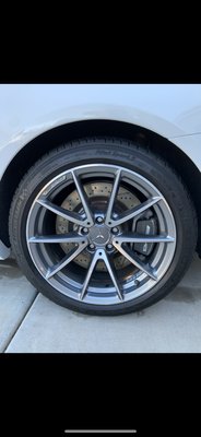 Rim cleaning - A deep rim cleaning would bring a day/night result for your vehicle Rim cleaning - A deep rim cleaning would bring a day/night result for your vehicle