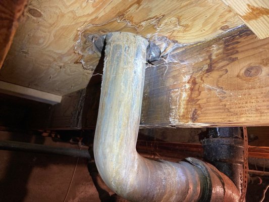 Plumbing - Our plumbing services cover everything from routine maintenance to emergency repairs, ensuring your plumbing system operates smoothly and efficiently. Our licensed and experienced plumbers handle a wide range of services, including leak detection, pipe repair, drain cleaning, water heater installation, and more. We pride ourselves on delivering prompt, reliable service with a focus on quality workmanship and customer satisfaction. Whether it's fixing a minor issue or tackling a major plumbing project, we're committed to providing solutions that meet your needs and exceed your expectations. Trust us to keep your plumbing in top condition.
