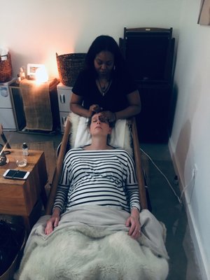Facelifting  massage 
Perfect pregnancy massage for New mommies - Facial massage face sculpting, including back, shoulders. Lymphatic drainage. Detoxing,lowering cholesterol and stress. Perfect for everyone.