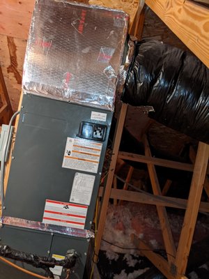 Full Heat Pump Installation - this is a clear contrast of the new replacing the old.

Magnatech Temp Air, HVAC services simplified!