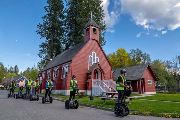 Explore Coeur d’Alene - Cruise the Fun Things to do in Coeur d’Alene with a Segway Tour!
When it comes to things to do in Coeur d’Alene, there’s no shortage of outdoor fun, historic architecture, and good eats. Why not make the most of it on a fun two-hour Segway tour? With Tour CDA, you’ll cruise along Lakeshore Drive with its classic mansions and homes, visit McEuen Park where your guide points out Tubbs Hill hiking trails, and get a local’s take on our historic CDA resort, Playland Carousel, and Fort Sherman. You’ll cover nine miles all together with a wireless listening system included that makes it easy to hear all the facts and stories you learn as you glide on your Segway tour. And don’t worry if it’s your first time on a Segway: Your guide will help you practice before heading out. Explore Coeur d’Alene - Cruise the Fun Things to do in Coeur d’Alene with a Segway Tour!
When it comes to things to do in Coeur d’Alene, there’s no shortage of outdoor fun, historic architecture, and good eats. Why not make the most of it on a fun two-hour Segway tour? With Tour CDA, you’ll cruise along Lakeshore Drive with its classic mansions and homes, visit McEuen Park where your guide points out Tubbs Hill hiking trails, and get a local’s take on our historic CDA resort, Playland Carousel, and Fort Sherman. You’ll cover nine miles all together with a wireless listening system included that makes it easy to hear all the facts and stories you learn as you glide on your Segway tour. And don’t worry if it’s your first time on a Segway: Your guide will help you practice before heading out.