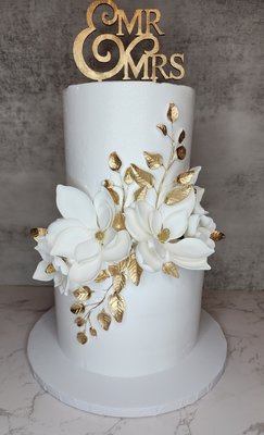Weeding Cakes - Your big day is incredible important, we understand the impact that a wedding cake can have on your special day.
You can trust Lola Lolita Bakeshop to create the wedding cake of your dreams
Orders needs at least 2 weeks in advance.
Deposit is required to confirm the order.
Only availability for pick up. (Eagan) Weeding Cakes - Your big day is incredible important, we understand the impact that a wedding cake can have on your special day.
You can trust Lola Lolita Bakeshop to create the wedding cake of your dreams
Orders needs at least 2 weeks in advance.
Deposit is required to confirm the order.
Only availability for pick up. (Eagan)