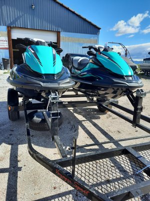 PWCs - Kawasaki STX 160 3-Seat Jet Ski - Enjoy the power and agility of the Kawasaki STX 160 Jet Ski. PWCs - Kawasaki STX 160 3-Seat Jet Ski - Enjoy the power and agility of the Kawasaki STX 160 Jet Ski.