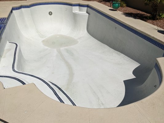 Acid Washing Pools - This pool needed some TLC, and we were able to provide a fresh look to the pool for the homeowners to enjoy. Acid Washing Pools - This pool needed some TLC, and we were able to provide a fresh look to the pool for the homeowners to enjoy.