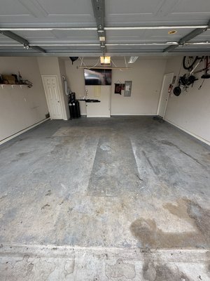 Garage Epoxy - Transform your Living space today with our Luxury metallic look.