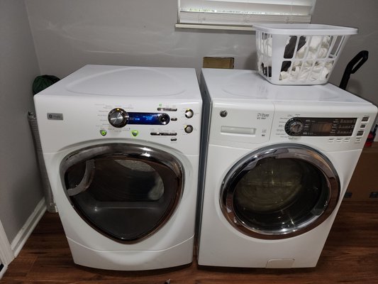 AirBNB Emergency! - Imagine this: You're a small business owner with a cute little AirBNB. Your cleaning service calls and tells you that the washer is down, and you have your next guests arriving in 4 hours. This customer called CJ Fixit. In 3 hours time, we diagnosed the problem, provided the customer with a replacement machine, and saved them $500 over buying new. The next day, the cleaners said they forgot to mention that the dryer was also malfunctioning. The customer called CJ Fixit who had both units back to full operation in time for the next rental. No interruptions to the renters. No lost revenue for the owner. A combined savings of about $900 over buying new. AirBNB Emergency! - Imagine this: You're a small business owner with a cute little AirBNB. Your cleaning service calls and tells you that the washer is down, and you have your next guests arriving in 4 hours. This customer called CJ Fixit. In 3 hours time, we diagnosed the problem, provided the customer with a replacement machine, and saved them $500 over buying new. The next day, the cleaners said they forgot to mention that the dryer was also malfunctioning. The customer called CJ Fixit who had both units back to full operation in time for the next rental. No interruptions to the renters. No lost revenue for the owner. A combined savings of about $900 over buying new.