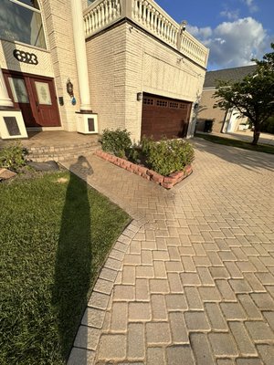 High Pressure Wash & Seal - Here are some images of some pressure washing jobs we’ve recently completed. Pressure washing is a great way to take care of your home and gives your home that lovely clean finish.