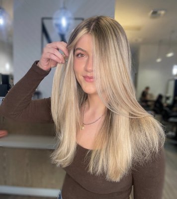 50 Shades of Blonde 👱🏼♀️ - Full Balayage for bright and beautiful dimension. - By Bailey 50 Shades of Blonde 👱🏼♀️ - Full Balayage for bright and beautiful dimension. - By Bailey