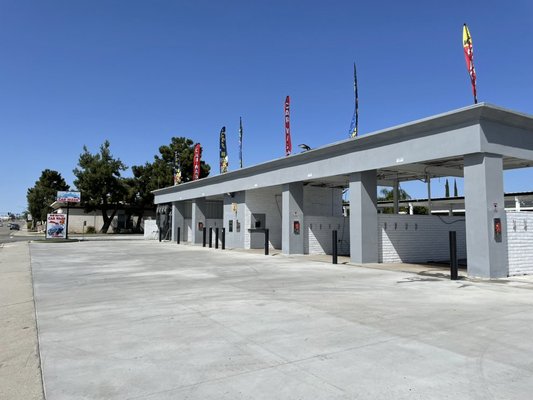 Self serve car wash - Come to Squeeky's to clean and care for your car. We have lots of bays ready for you. Our new touchless car wash will leave your vehicle shining all day long!