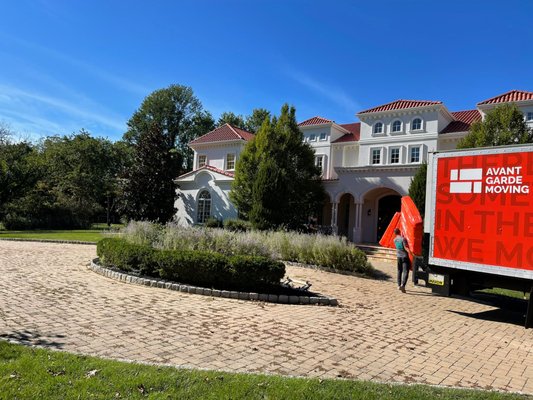 Customized Moving Price for Your Specific Move - Ask us for a free quote and we will go step by step through everything you need to move in order to provide you with the most accurate price for your specific move.  No matter what your items are, no matter the size, we move it all!  Full house move, Office move, Home Gym move, Furniture, Piano, Books, no problem!