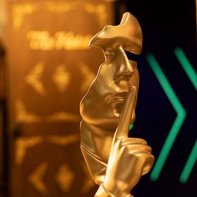 The Heist - Put your skills to the test in 'The Heist' escape room - timeless theme with clever puzzles and beautiful décor. Perfect for large groups, this classic theme is loved by puzzle enthusiasts and thrill-seekers alike.