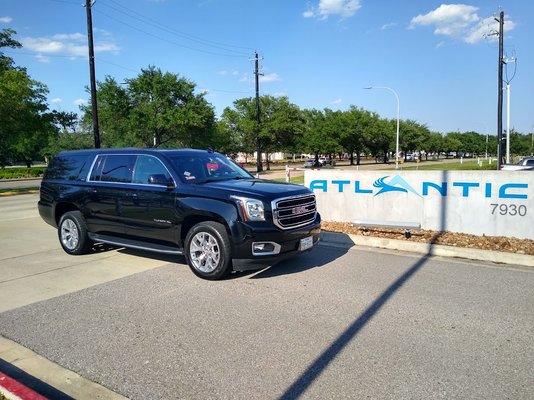 Luxury Car Service FBO - Executive Chauffeured Limo Services for all business, events and airport runs. Luxury Car Service FBO - Executive Chauffeured Limo Services for all business, events and airport runs.